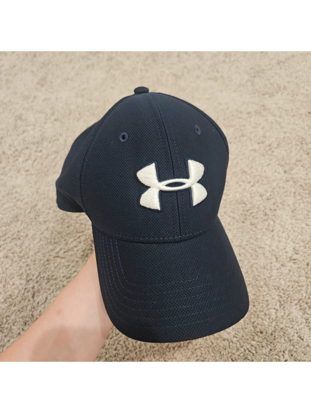 Under Armour Black Cream Logo Flex Fitted Hat L/XL Athletic Baseball Cap